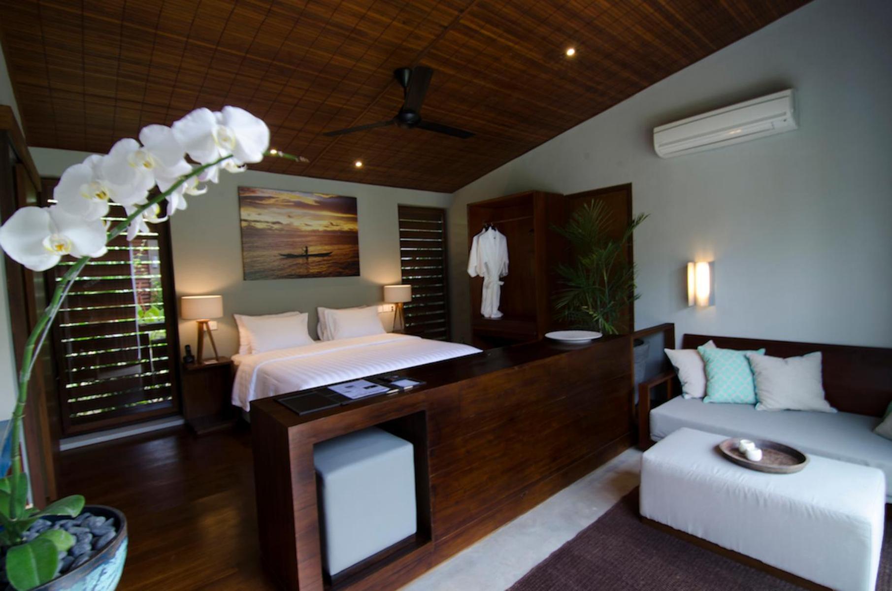 Hotel Komune And Beach Club Bali Керамас Екстериор снимка