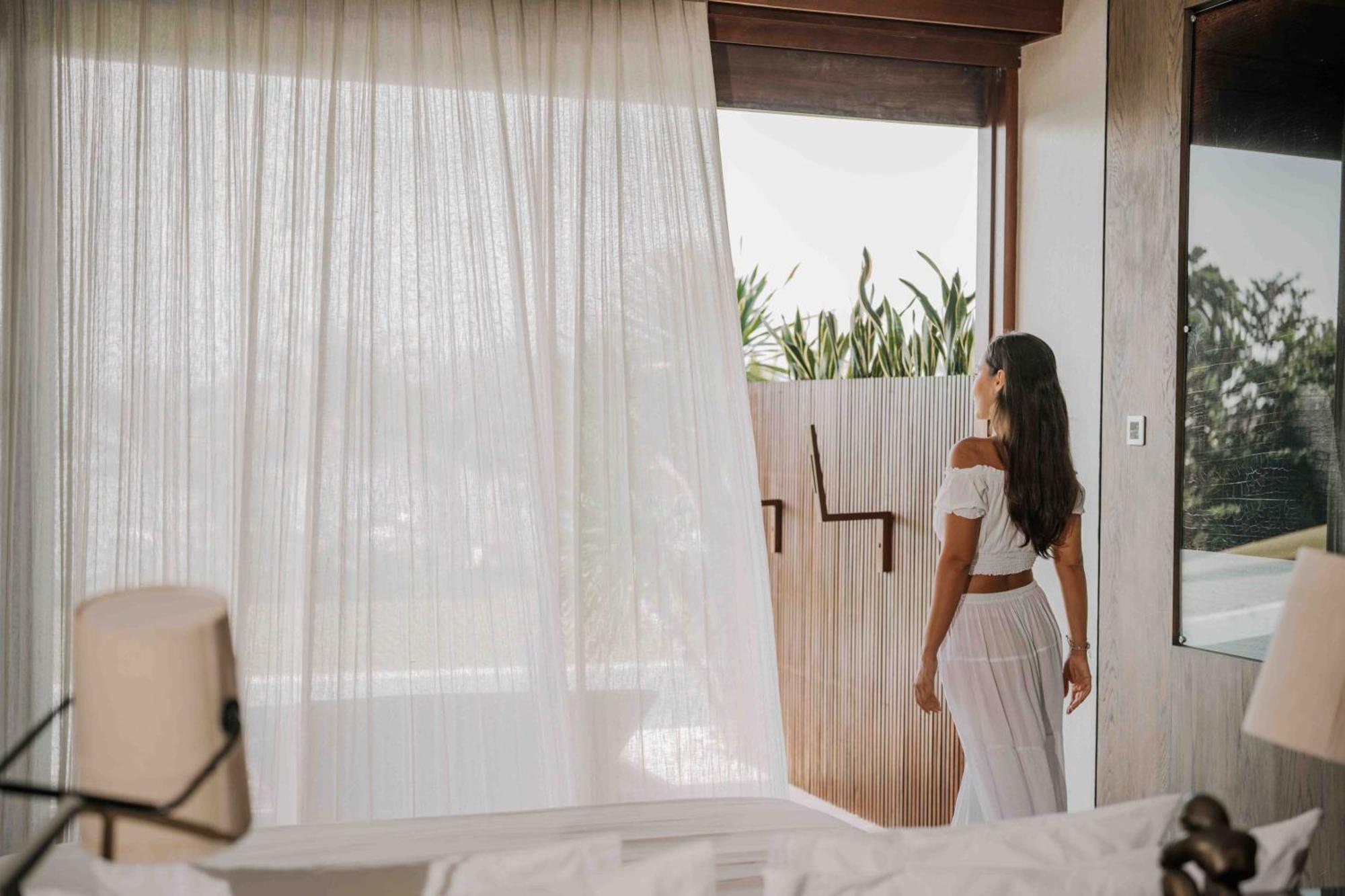 Hotel Komune And Beach Club Bali Керамас Екстериор снимка
